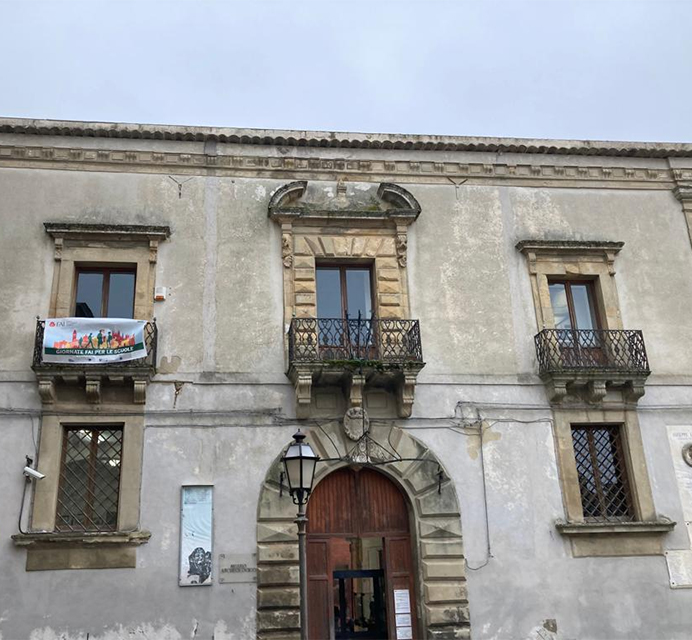 palazzo-varisano-museo-archeologico-regionale-enna.jpg