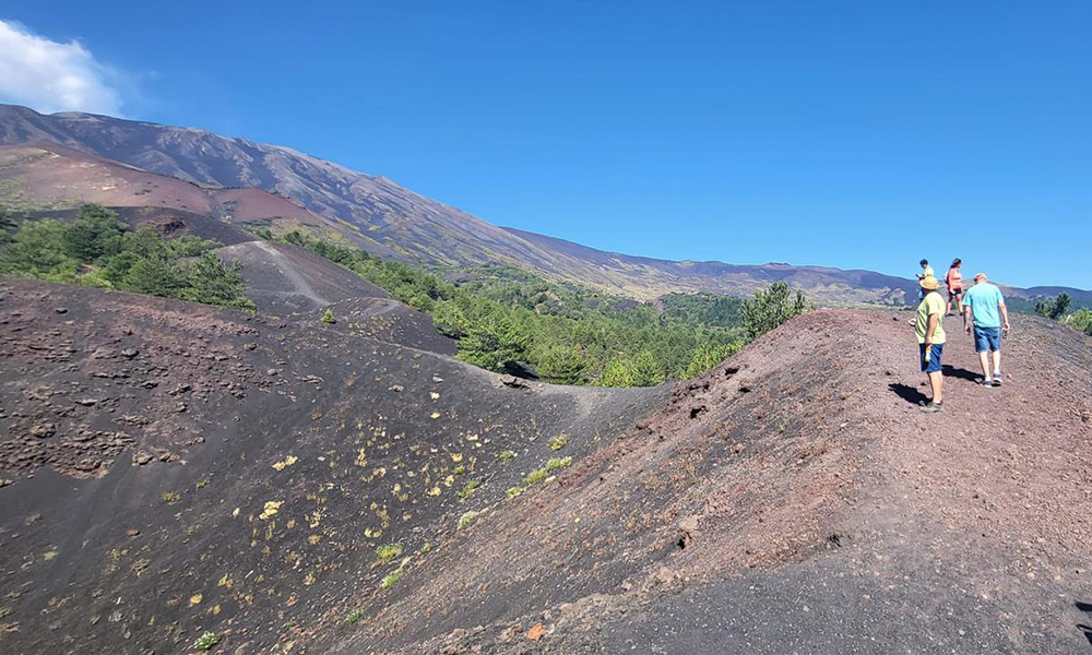 exc-crocieristi-etna-1.jpg