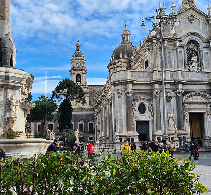 piazza-duomo-catania.jpg