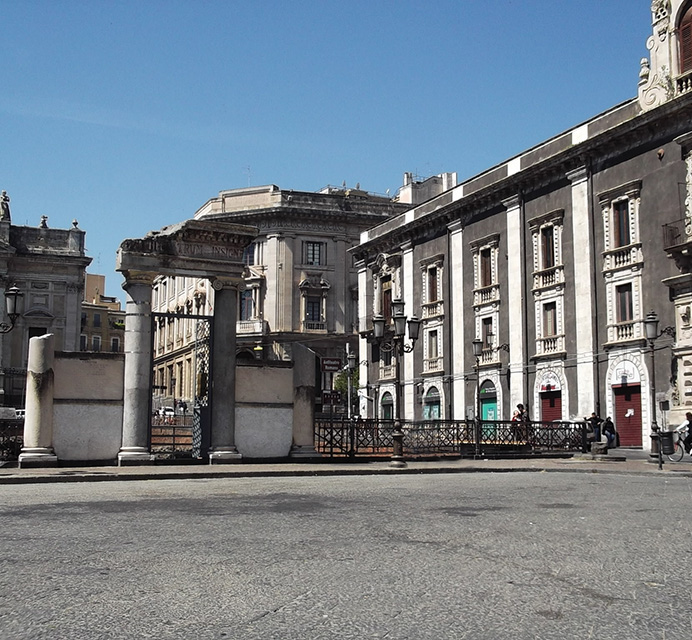 piazza-stesicoro.jpg