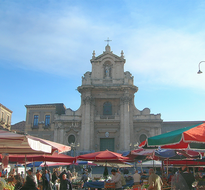 piazza-carlo-aberto-catania.jpg