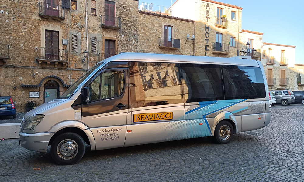 minibus-19-posti.jpg