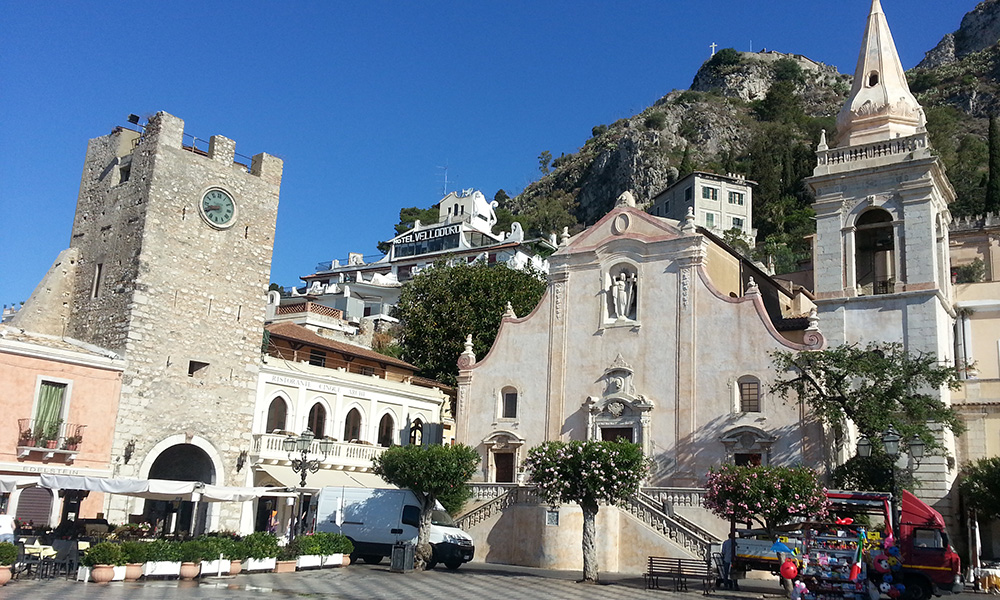 exc-crocieristi-taormina-1.jpg